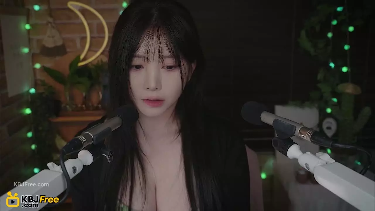 yoonyingasmr – 달빛 화원 카페(프리토킹asmr) Moonlight Garden Cafe (Free Talking asmr) – KoreanBJ.club