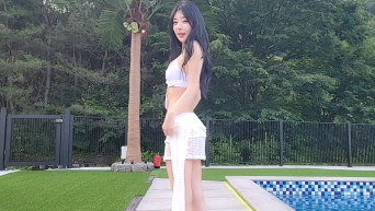 25-06-23 아프 비키니 풀버전 지붕위소희