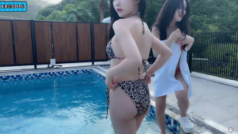 추단비 25-06-23 비키니 풀파티