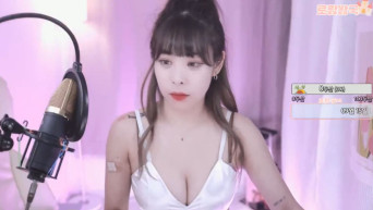 로랑 대기방 노출
