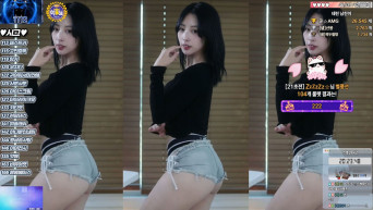 네린_25.09.03 핫팬츠 엉밑팬티 리액션