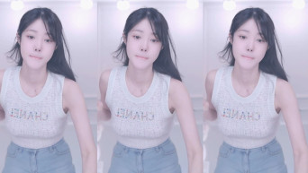 Ria리아_tmdgus5411_25.08.23 청순미모_핫팬.크롭리액션