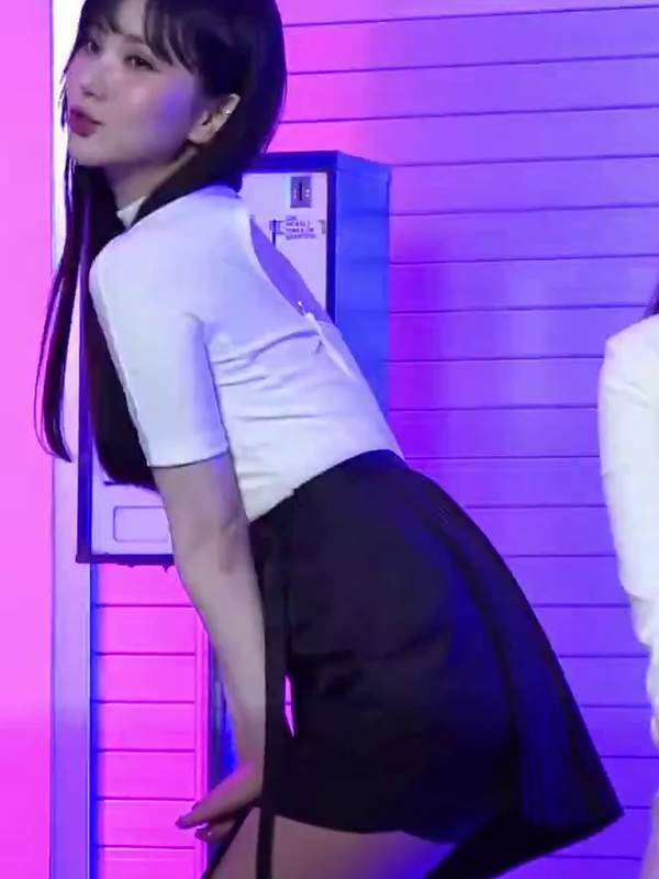Caught these two spicy Kpop babes in a flirty pose.😉 Asian delicacies ready for you to feast on. Hungry yet? – @dancingqueen’s Sex Reel On koreanbj.club – TikTok Porn & Shorts