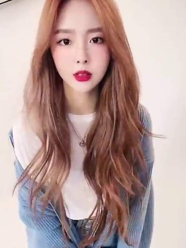 Long-haired seductress in blue jeans right here fellas. Pose all primed for KpopFap – relish this sight. – @hotdance’s Sex Reel On koreanbj.club – TikTok Porn & Shorts