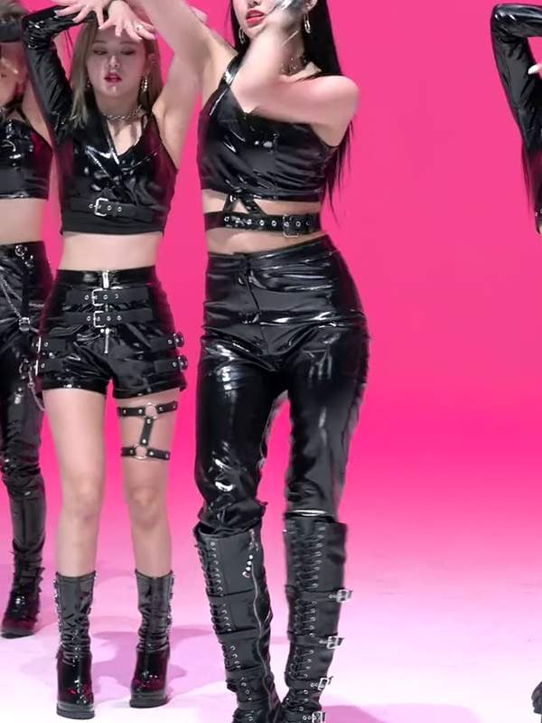 Bunch of kinky dolls in black leather, ready to make you hard on this pink backdrop. Got wood for our KpopFap display? – @dancingqueen’s Sex Reel On koreanbj.club – TikTok Porn & Shorts