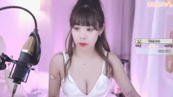 로랑 대기방 노출
