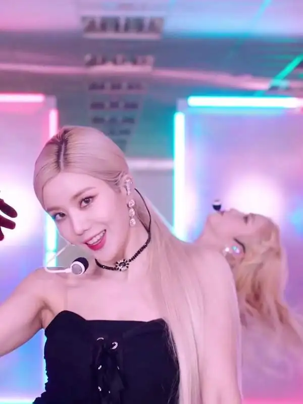 Caught me flashing my KpopFap smile in a naughty black dress and neon sign? 😏 Waiting for you to light my night on fire, baby. – @dancingqueen’s Sex Reel On koreanbj.club – TikTok Porn & Shorts